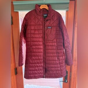Patagonia Women's Radalie Parka Puffer Coat Long Red Maroon Ruby